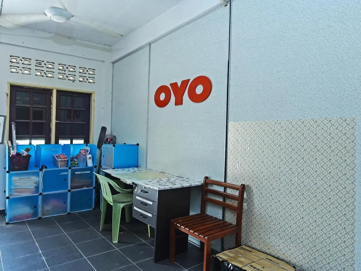 Oyo 90315 Chalet Pantai Rantau Panjang Kuala Rompin Malaysia
