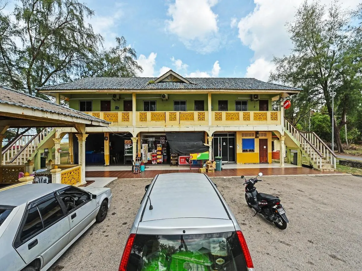 Oyo 90315 Chalet Pantai Rantau Panjang Kuala Rompin 2*,  Malaysia