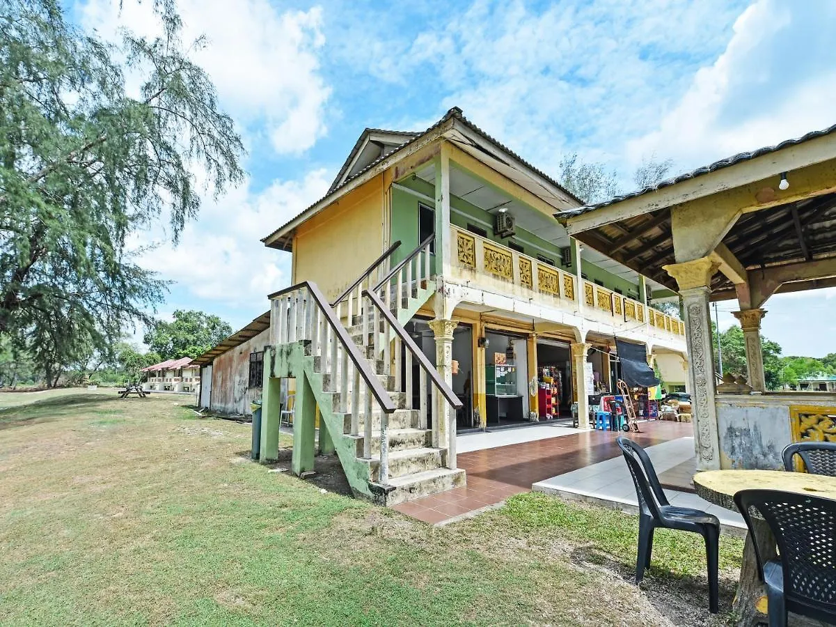 Hotel Oyo 90315 Chalet Pantai Rantau Panjang Kuala Rompin